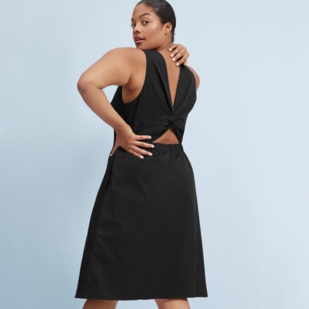 Everlane black twist-back dress size 14